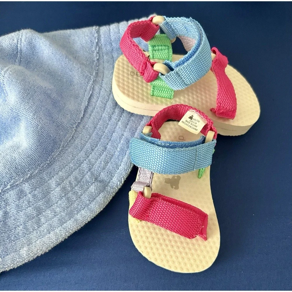 Baby Gap summer Pink Sandals Shoes Baby Girl 0-3 Months With Free Beach Hat EUC